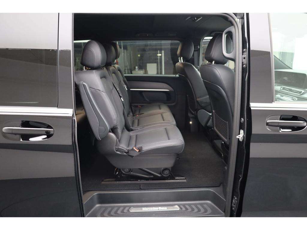 Mercedes-Benz V 220