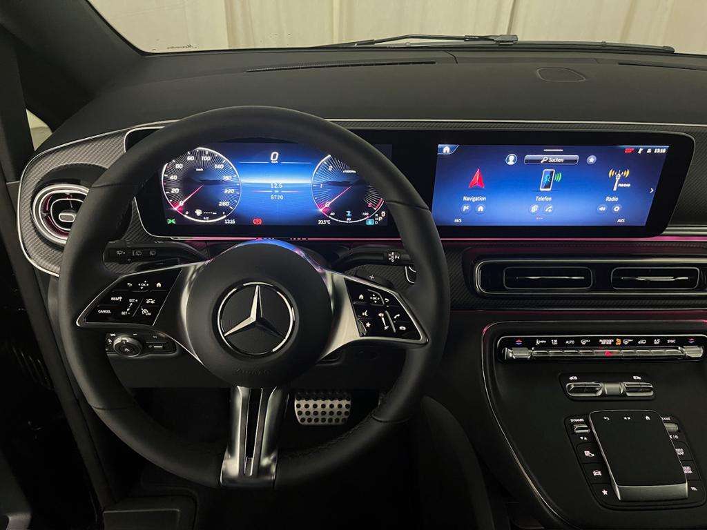 Mercedes-Benz V 220