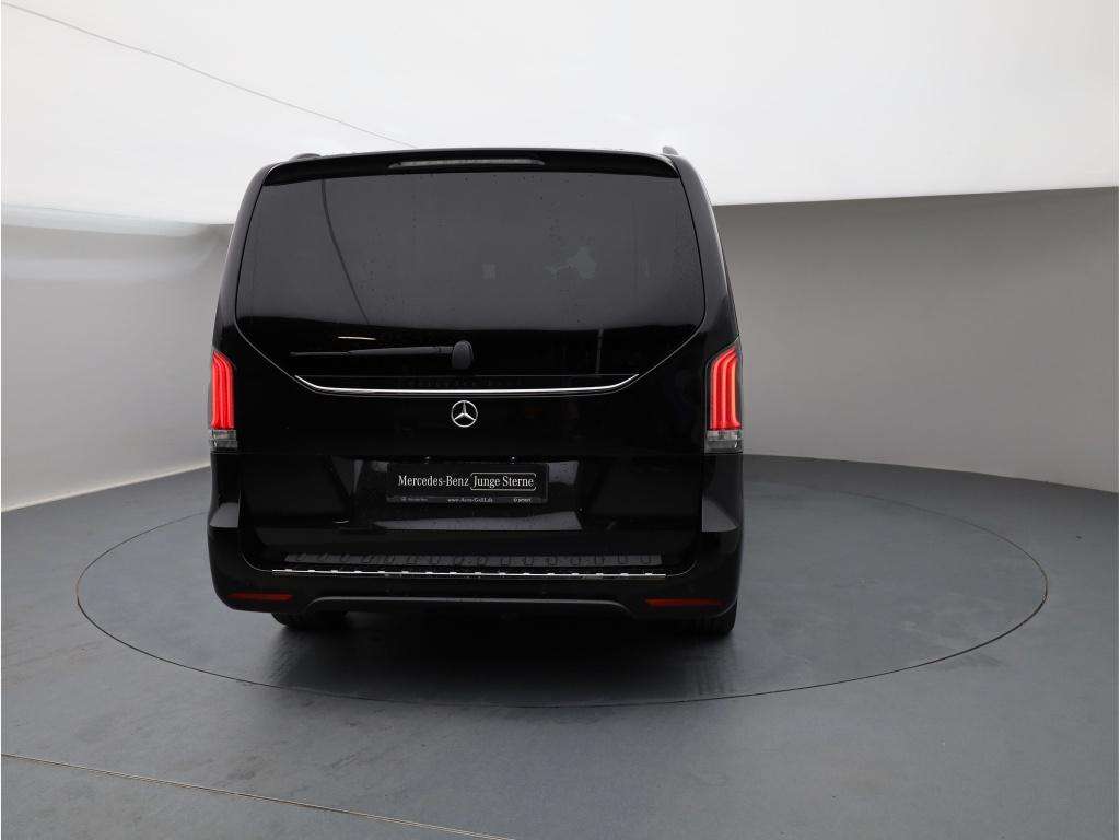 Mercedes-Benz V 220