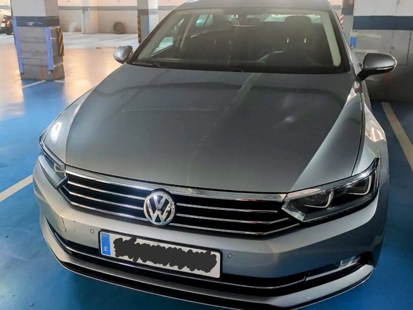 Volkswagen Passat Passat 2.0TDI R-Line Exclusive 110kW R-Line Exclus Plateado - 2