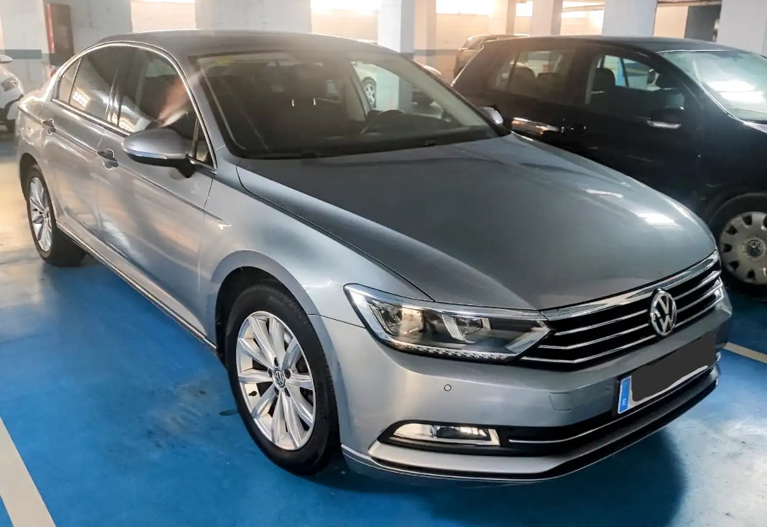 Volkswagen Passat Passat 2.0TDI R-Line Exclusive 110kW R-Line Exclus Plateado - 1