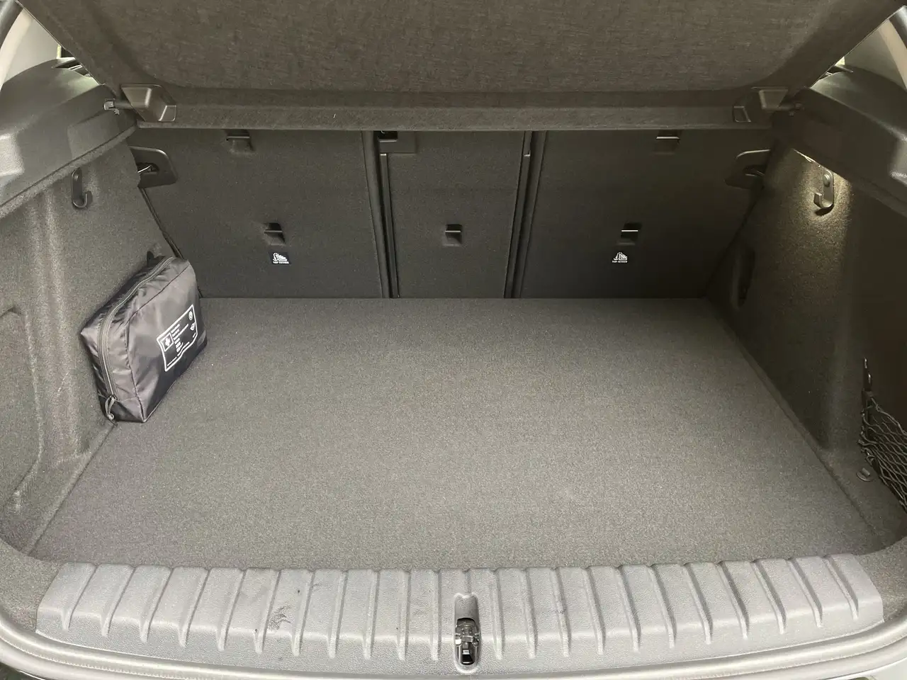 BMW 120 Adaptiver LED Scheinwerfer-BMW Live Cockpit Plus-K 12