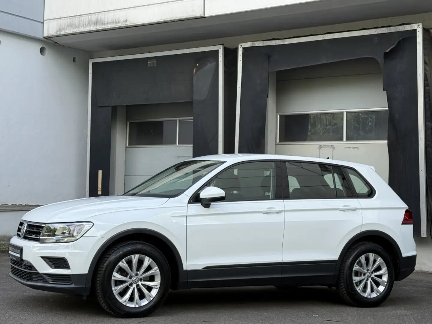 Volkswagen Tiguan Trendline Navi Sitzheizung Einparkhilfe Blanc - 2