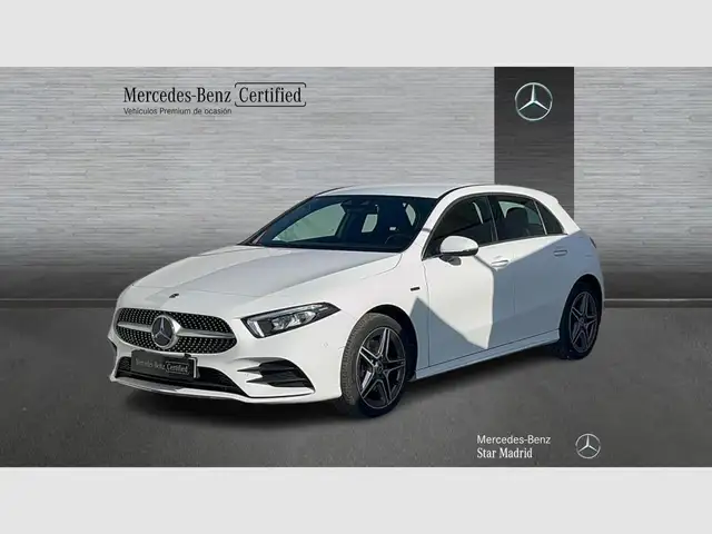 Mercedes-Benz A 250 e AMG Line (EURO 6d)