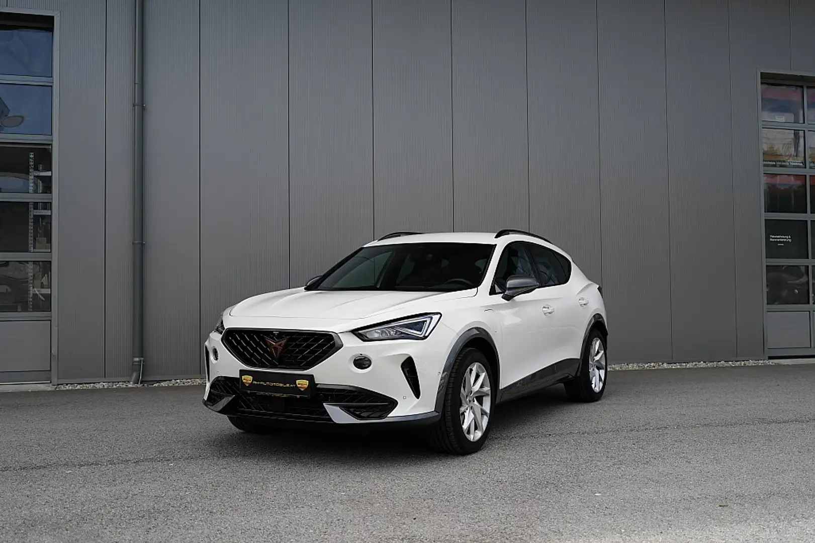 CUPRA Formentor 1,4 e-Hybrid 204 Cupra DSG, Sportausstattung, 3... Weiß - 2