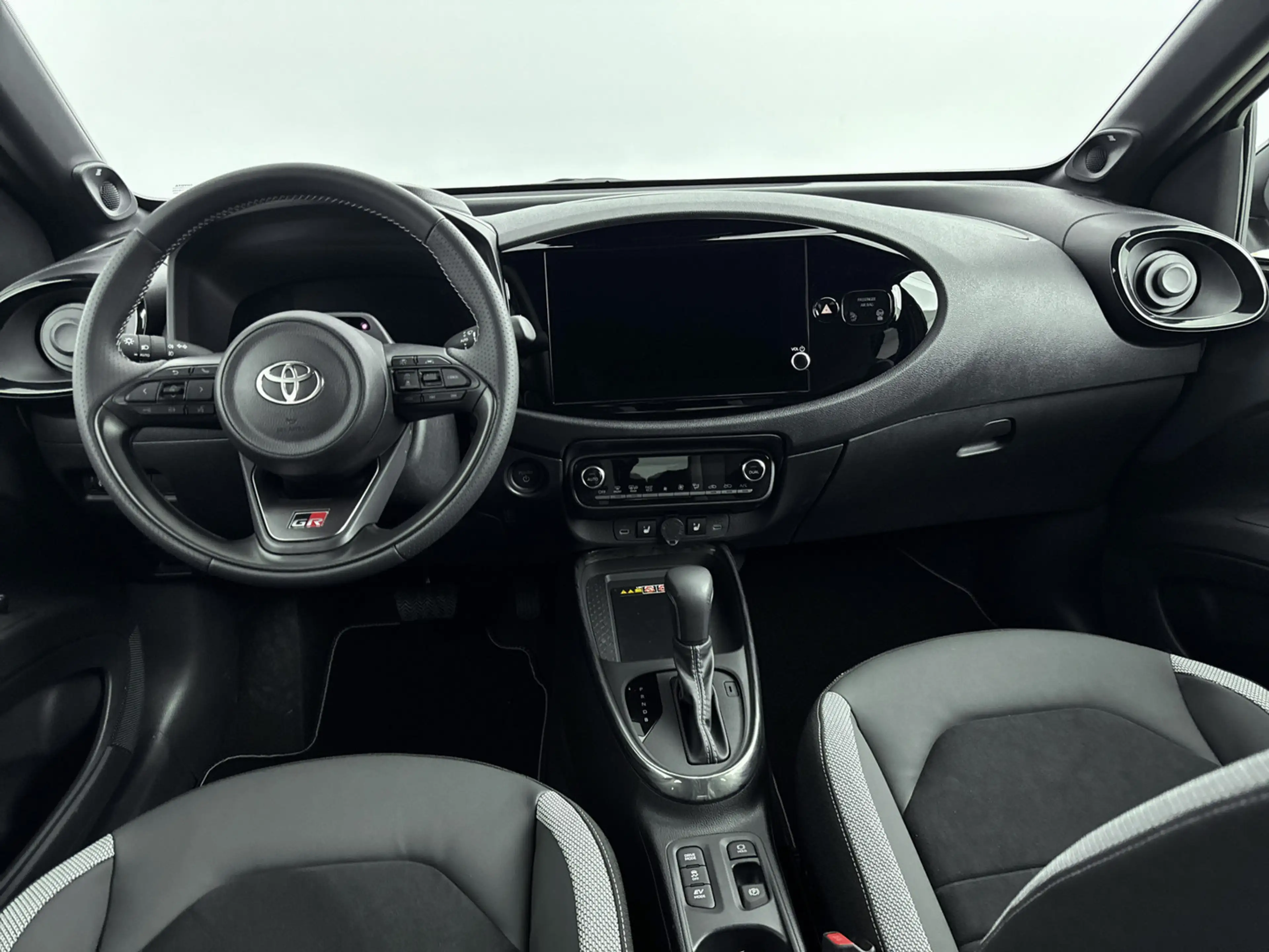 Toyota Aygo X Hybrid 115 GR Sport | NIEUWE AUTO | PRIJS INCLUSIE — photo 4