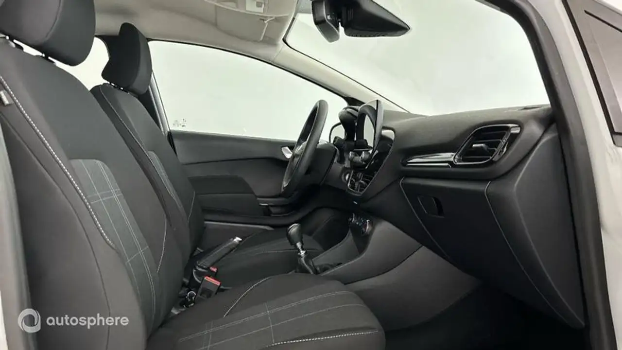 Ford Fiesta 5 portes — photo 15