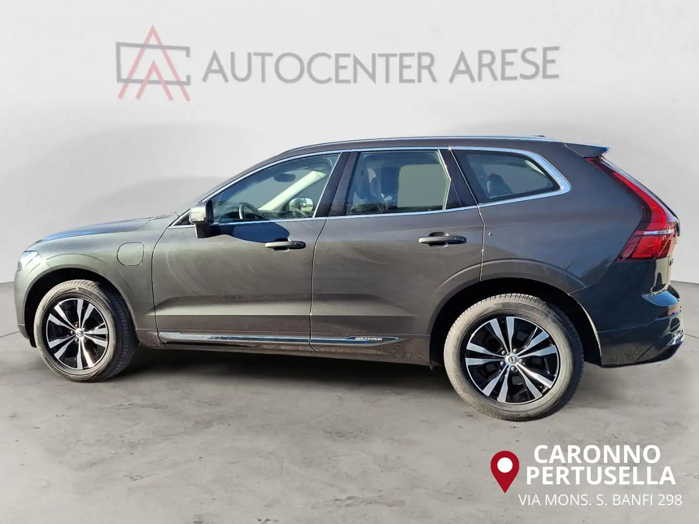 Volvo XC60 T6 Recharge Plug-in Hybrid AWD Inscription Express Grigio - 2