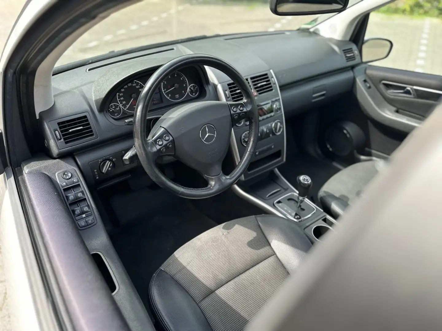 Mercedes-Benz A 170 Avantgarde Cruise Airco StoelVw Opendak Grijs - 2