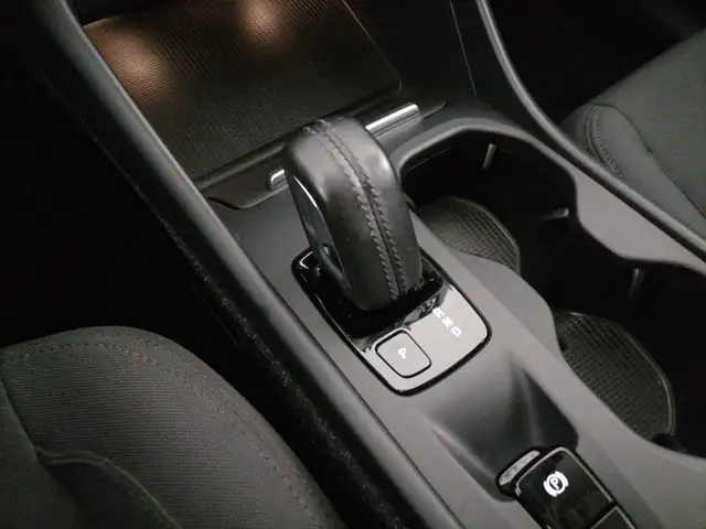 Volvo XC40 view 14
