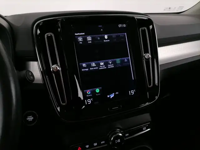 Volvo XC40 view 20