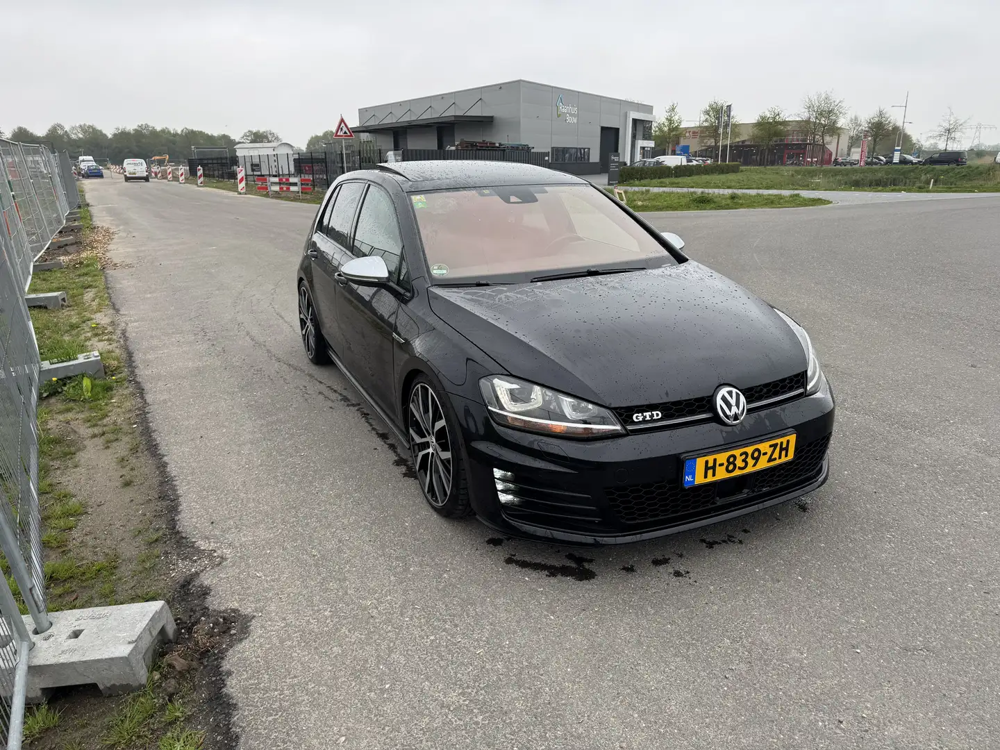 Volkswagen Golf 2.0 TDI GTD Zwart - 1