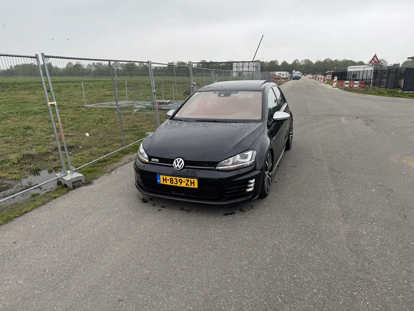Volkswagen Golf 2.0 TDI GTD Zwart - 2