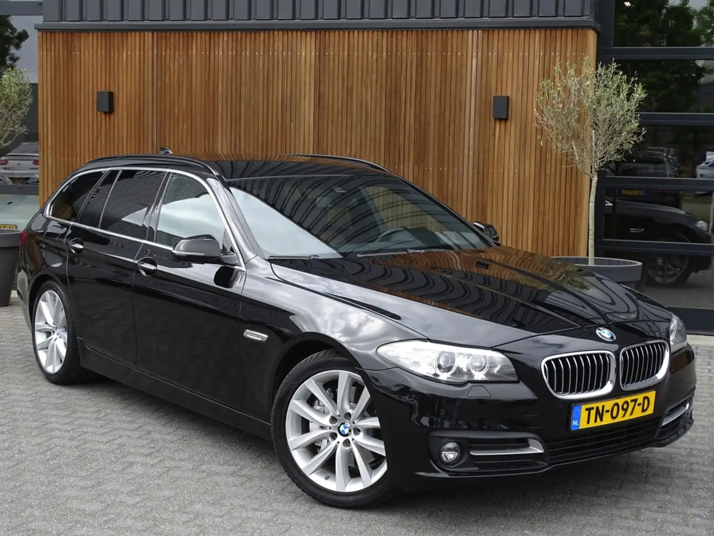 BMW 530 5-serie Touring 530d 259PK M Sport HE. / M- interi Negro - 2