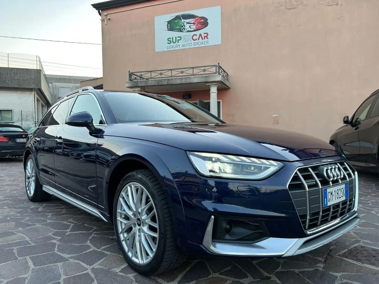 Audi A4 allroad 40 TDI 204 CV S tronic Business Evolution Blu/Azzurro - 1