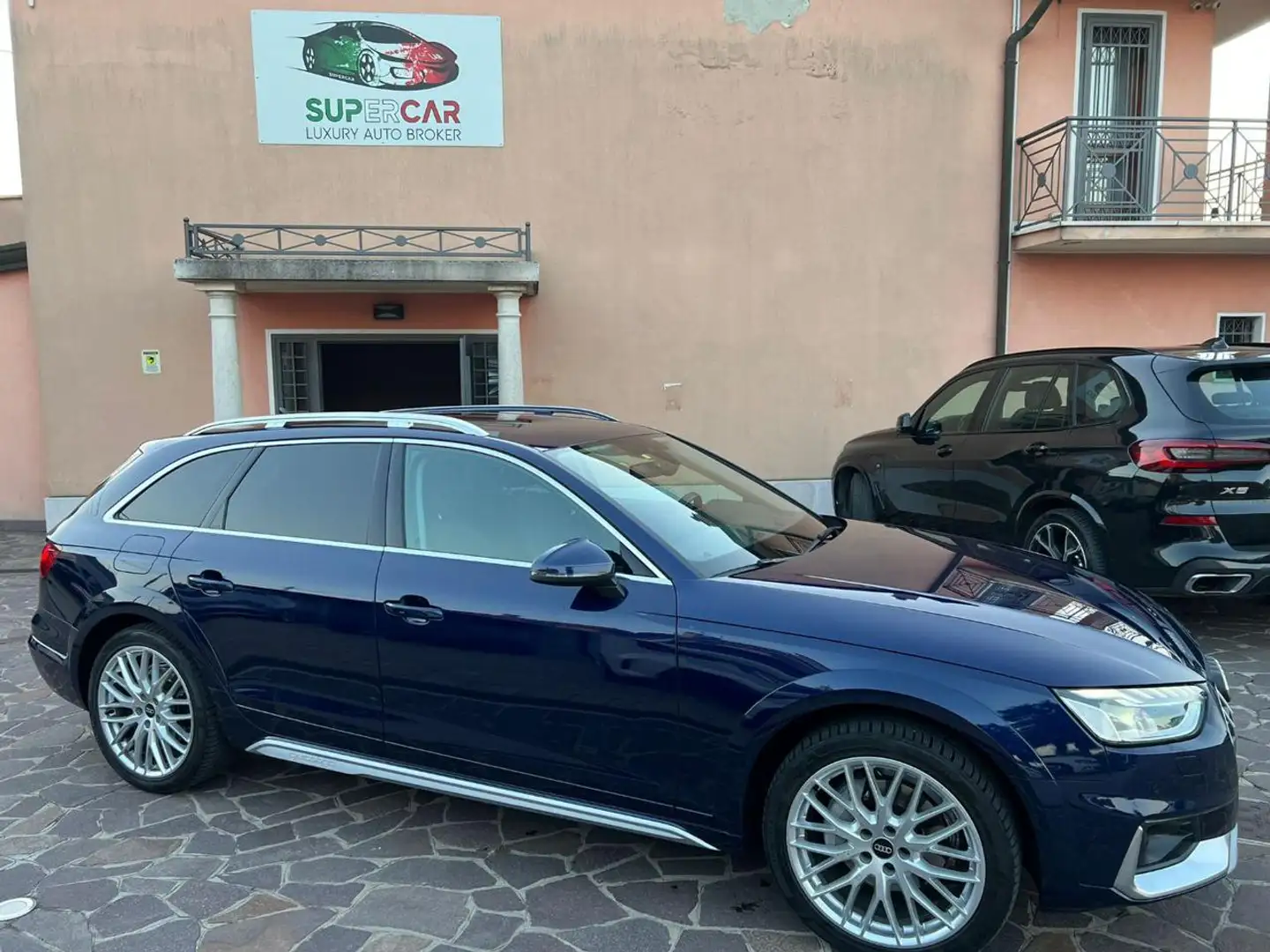 Audi A4 allroad 40 TDI 204 CV S tronic Business Evolution Blu/Azzurro - 2