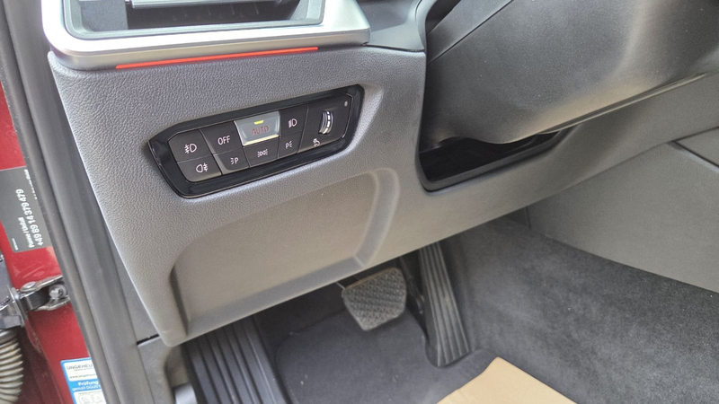 BMW 320 d Touring  xDrive Luxury Line NP: € 67.590,00 — photo 15