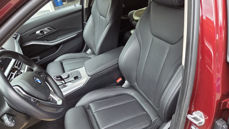 BMW 320 d Touring  xDrive Luxury Line NP: € 67.590,00 — photo 14