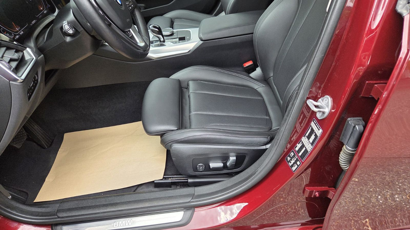 BMW 320 d Touring  xDrive Luxury Line NP: € 67.590,00 — photo 11