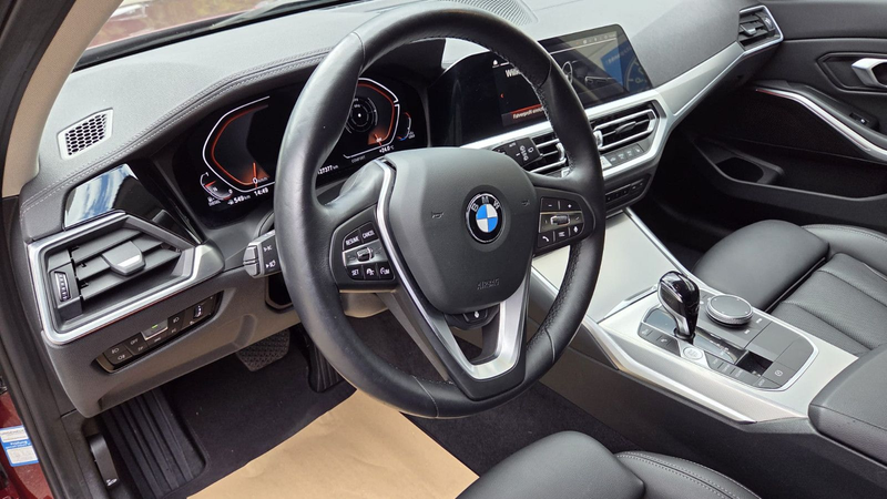 BMW 320 d Touring  xDrive Luxury Line NP: € 67.590,00 — photo 13