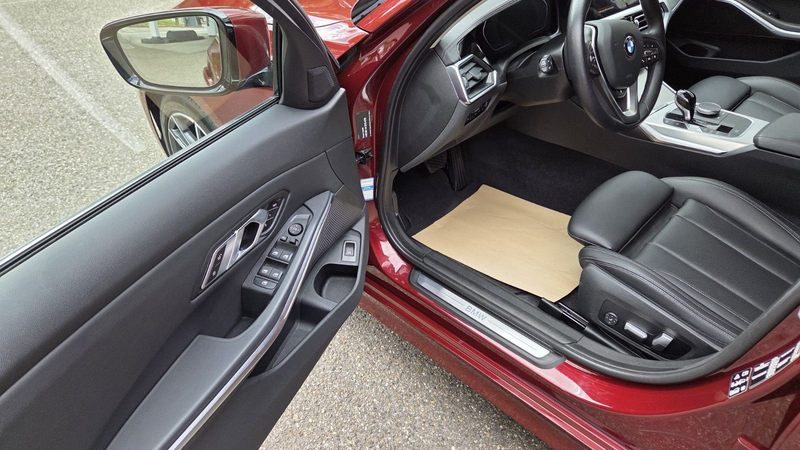 BMW 320 d Touring  xDrive Luxury Line NP: € 67.590,00 — photo 12