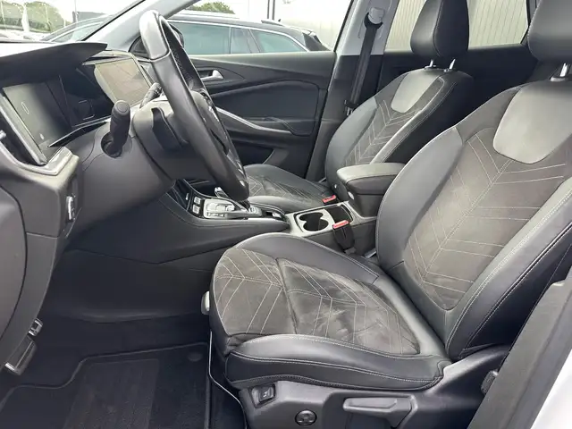 Opel Grandland X view 10