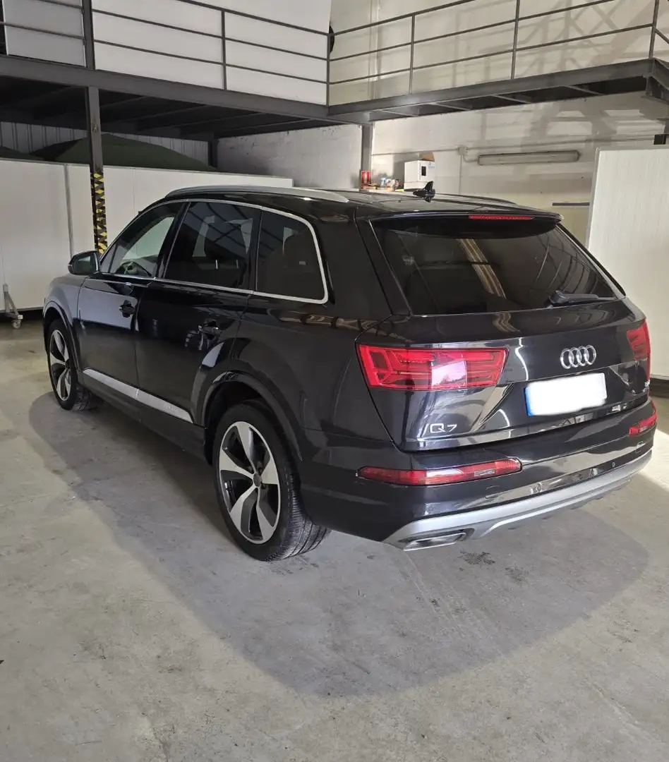 Audi Q7 3.0TDI sport quattro Tip. 200kW(9.75) 7 places - 2