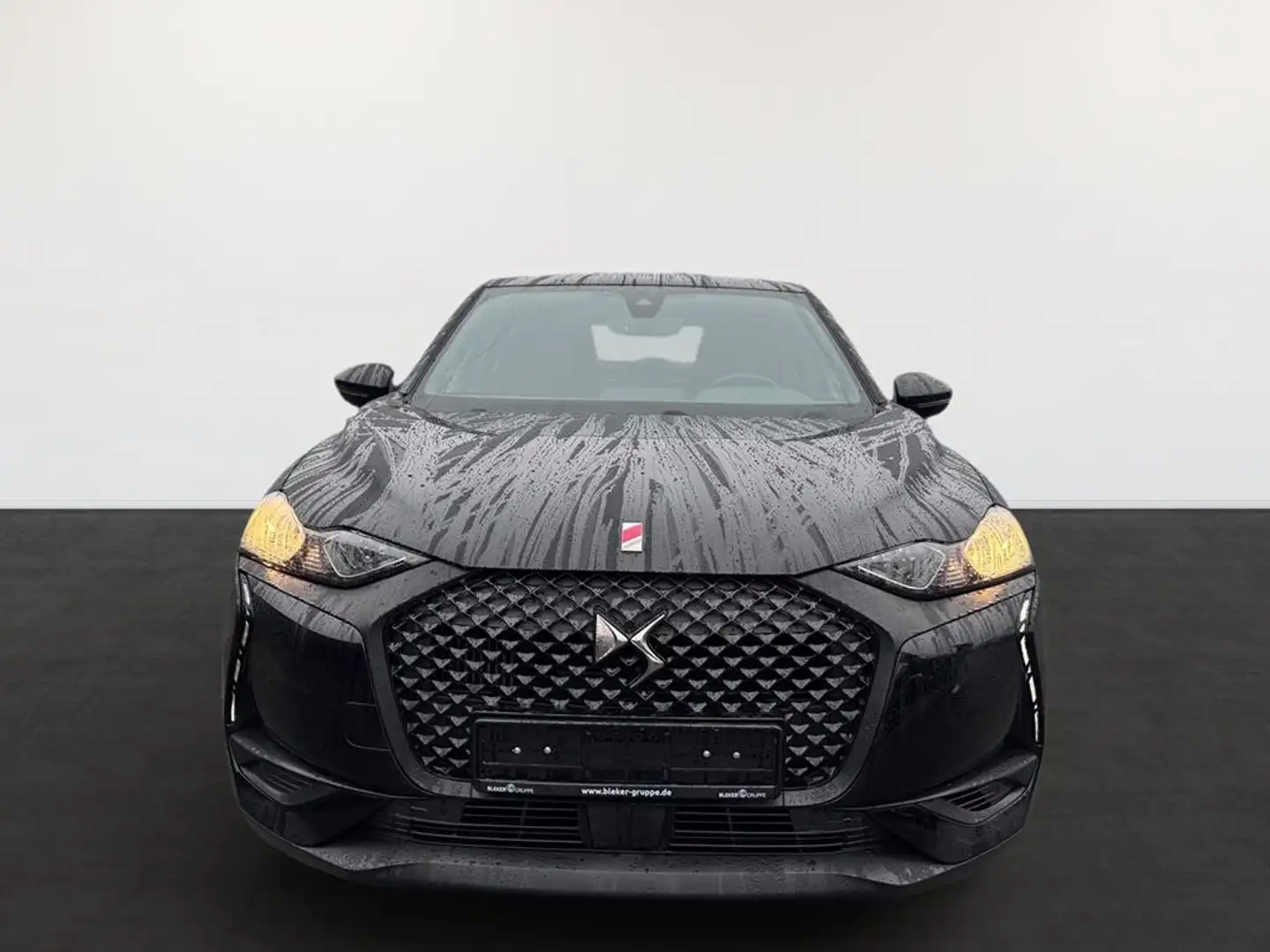 DS Automobiles DS 3 Crossback BlueHDi 100 Performance Line Noir - 2