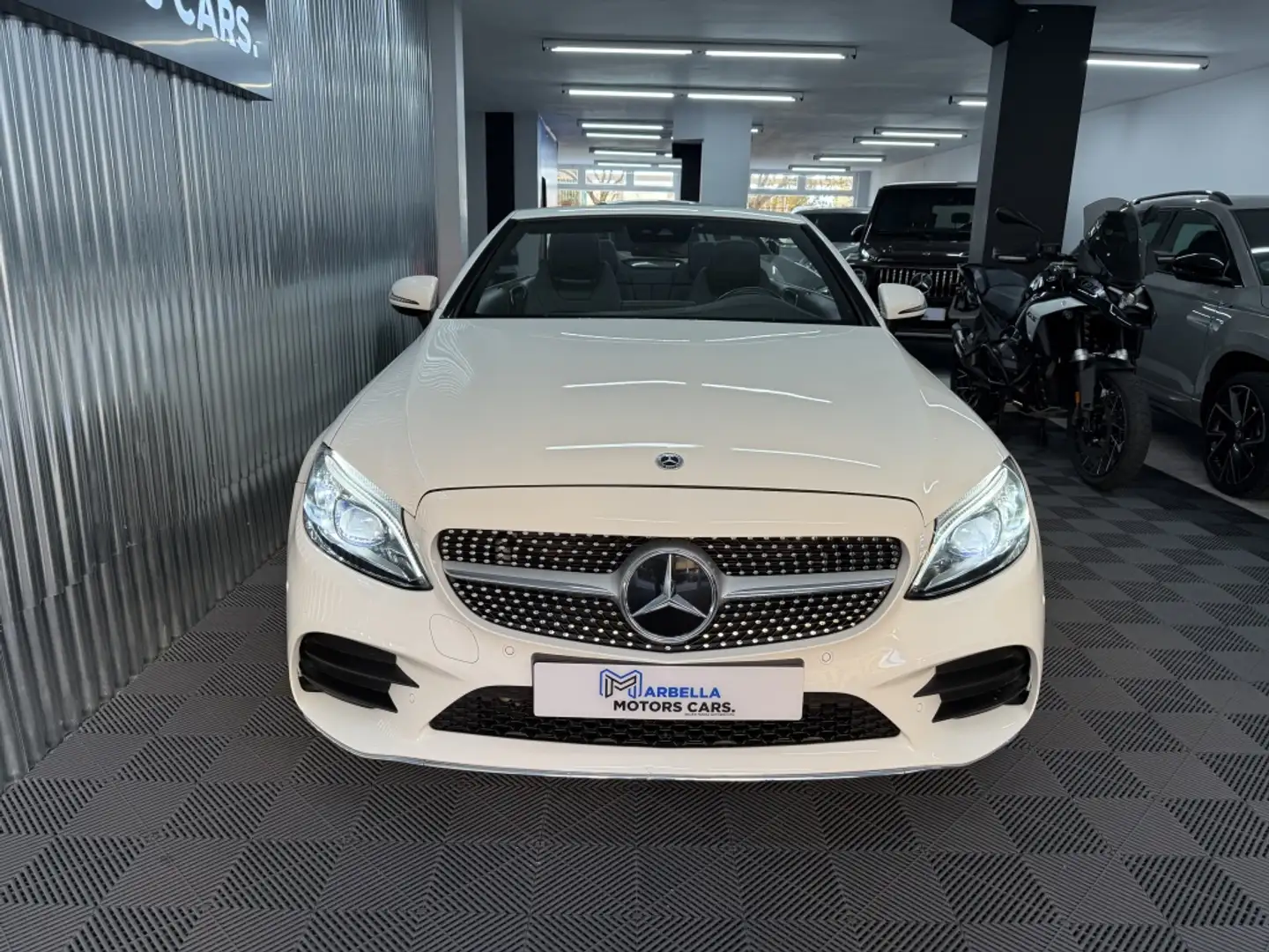 Mercedes-Benz C 220 Cabrio 220d 9G-Tronic Weiß - 2
