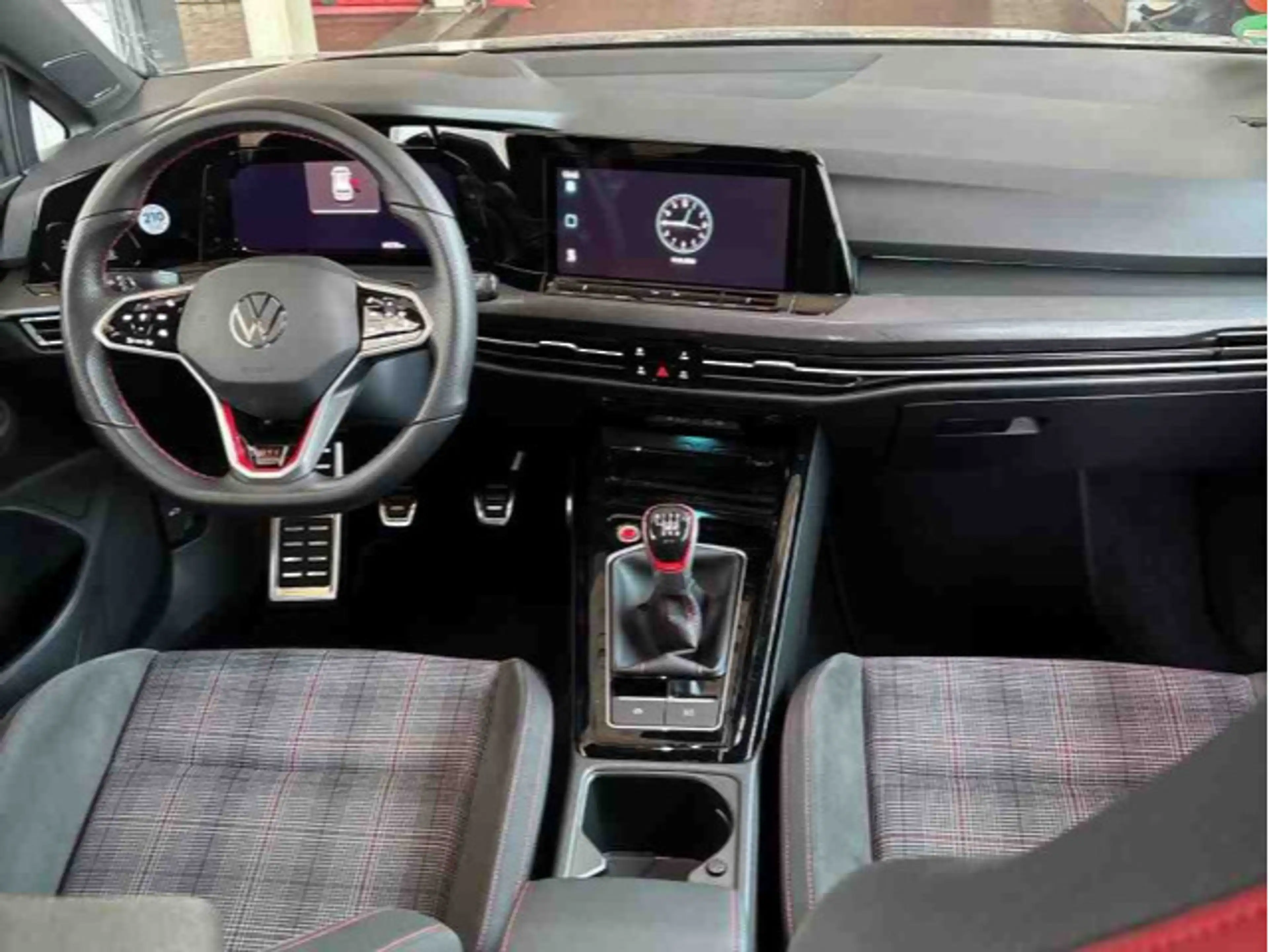 Volkswagen Golf GTI 2.0TSI  LED Navi PANO H&K HUD STDHZ ACC — photo 6