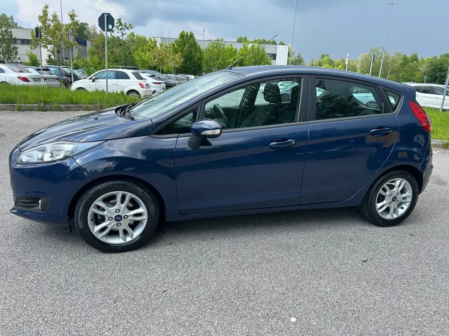 Ford Fiesta 1.5 TDCi 75CV 5 porte Black &*Neo patentati Blu/Azzurro - 2