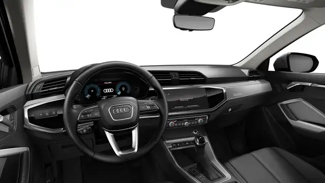 Audi Q3 view 8