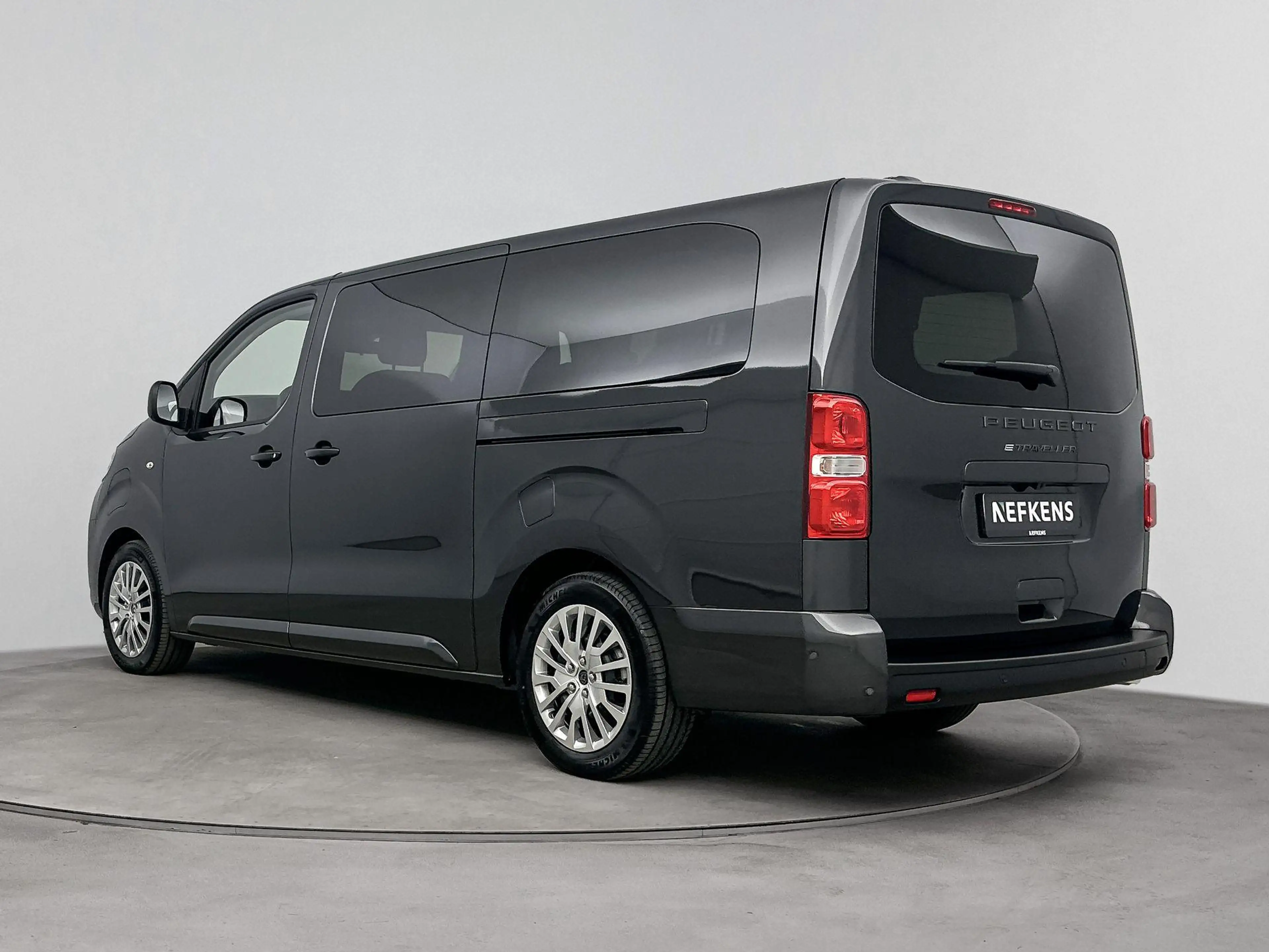 Peugeot e-Traveller 75 kWh | Demo | 8 Personen | Navigatie | Camera | — photo 9