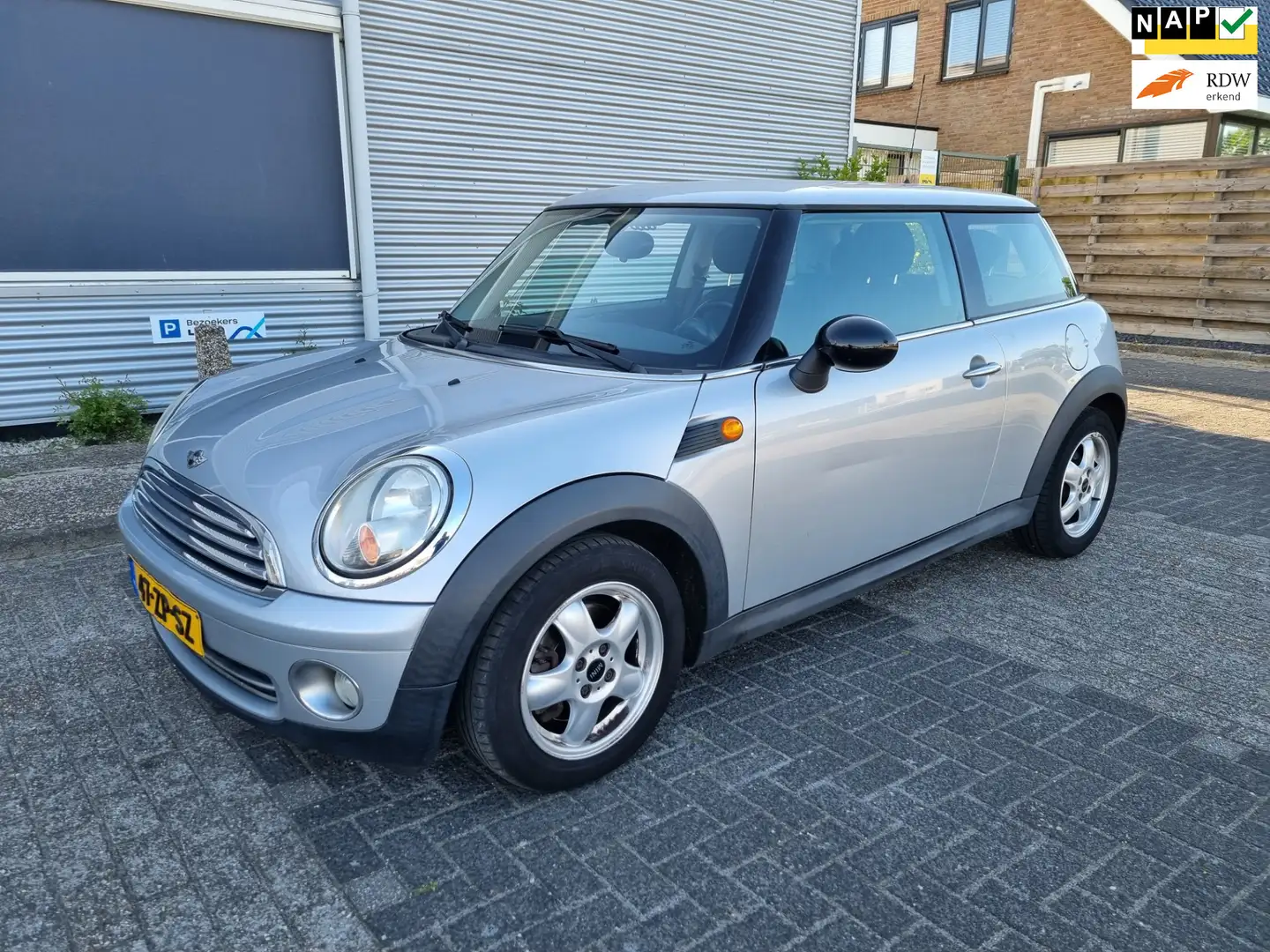 MINI One Mini 1.4 Pepper 3-Drs Airco Bj:2008 NAP! Grijs - 1