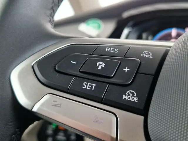 Volkswagen T7 Multivan VW T7 Multivan Edition ÜH eHybrid 180 kW 4M Ansicht 16