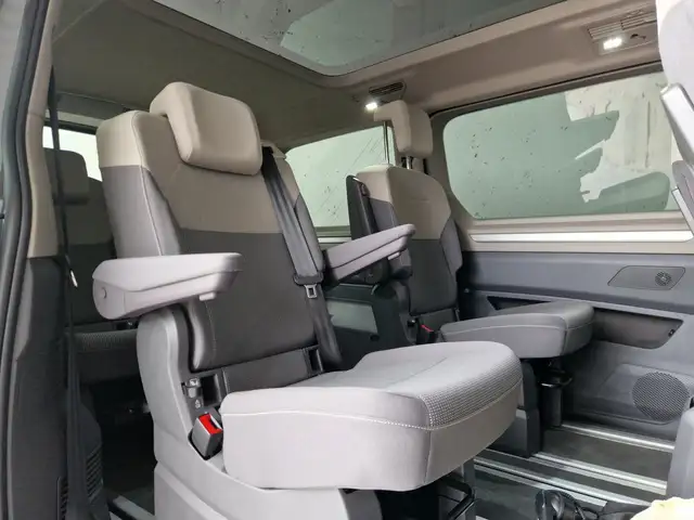 Volkswagen T7 Multivan VW T7 Multivan Edition ÜH eHybrid 180 kW 4M Ansicht 11
