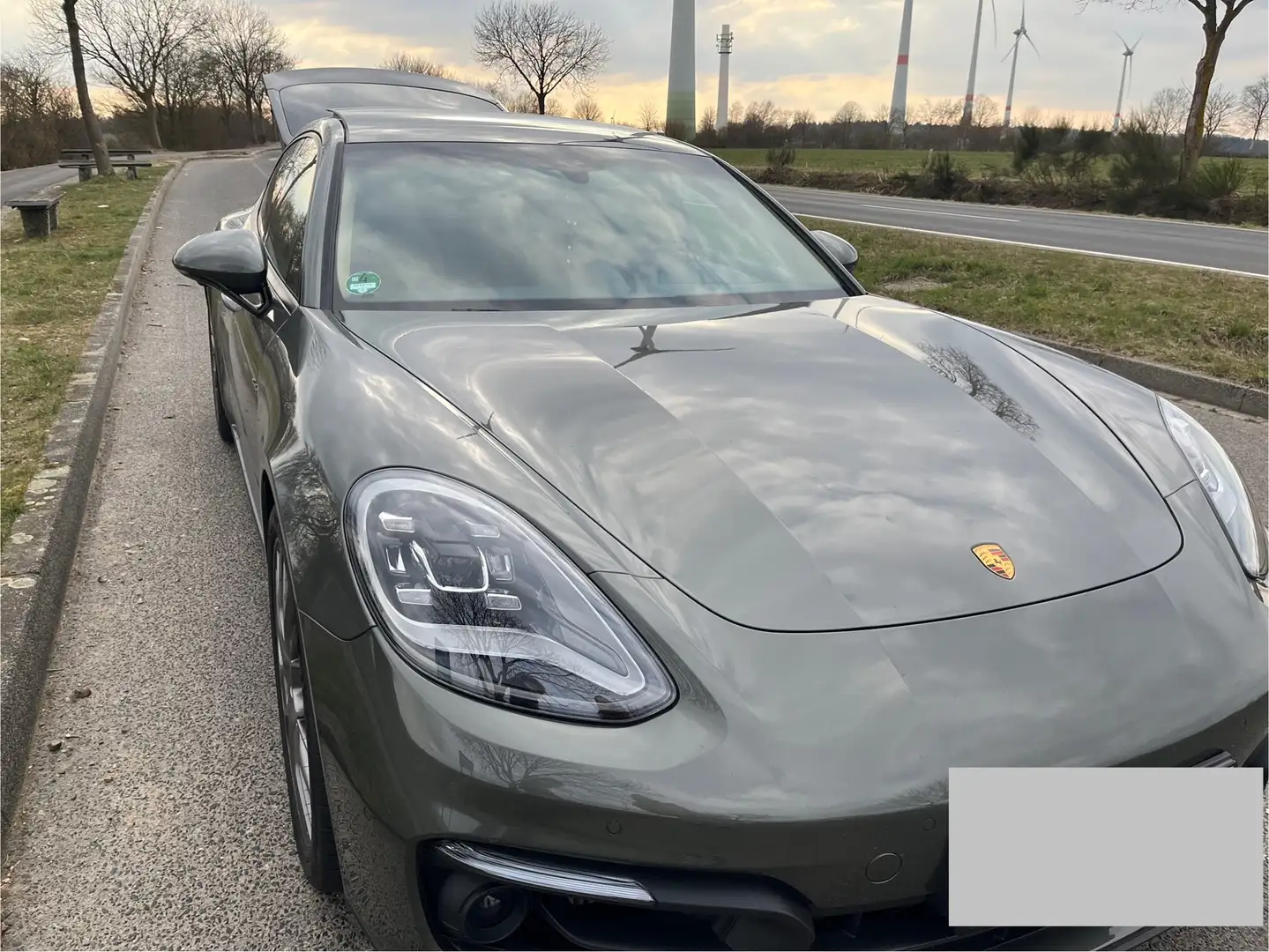 Porsche Panamera 4S E-Hybrid Executive - 2