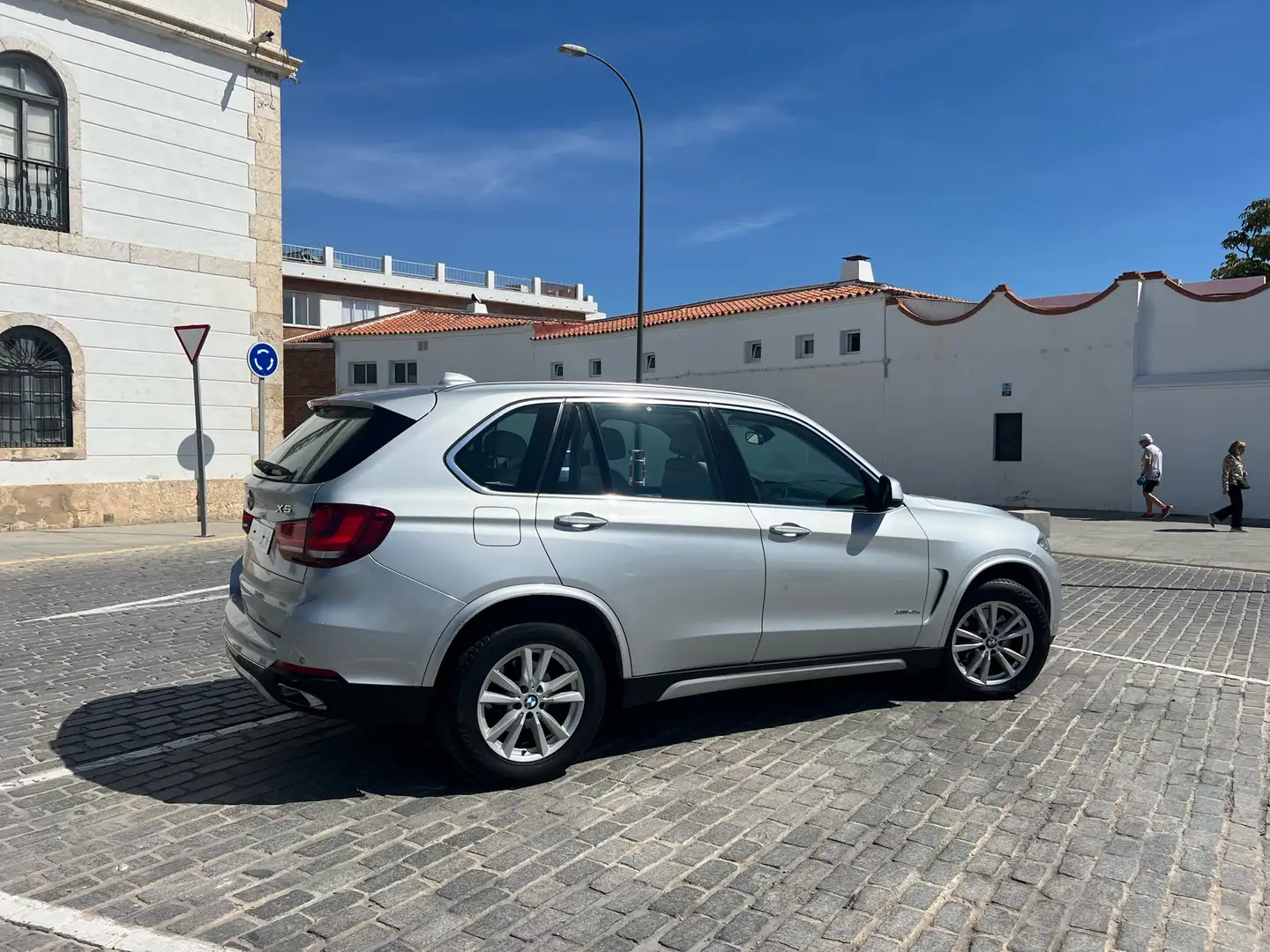 BMW X5 xDrive 40e Gris - 2