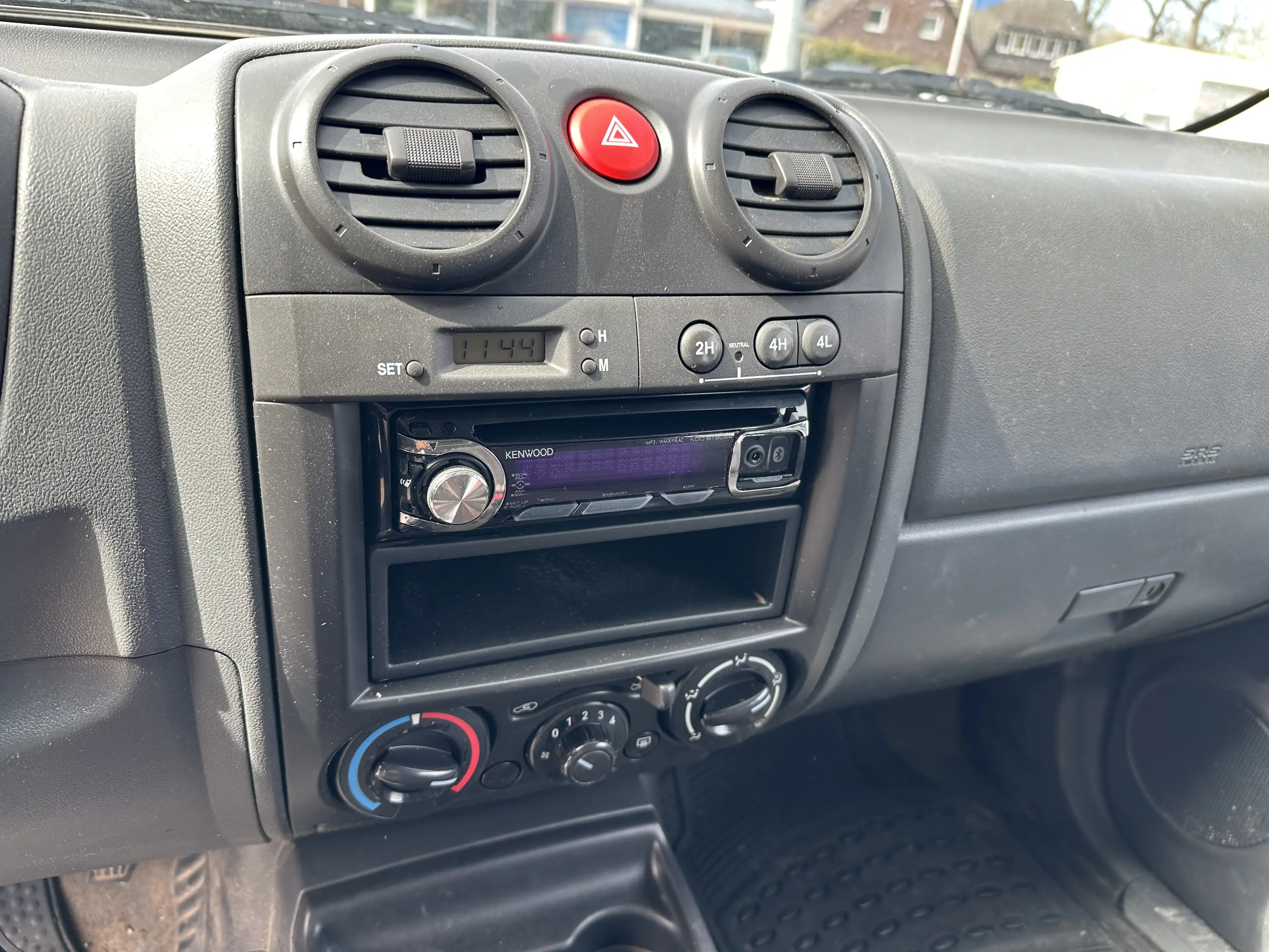 Isuzu D-Max D-Max 4x4 Space Cab Basic — photo 9