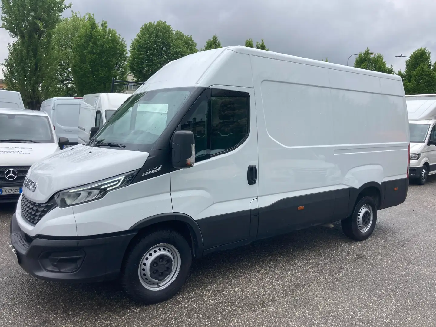 Iveco Daily 35 S 160 - HI - MATIC Blanco - 1