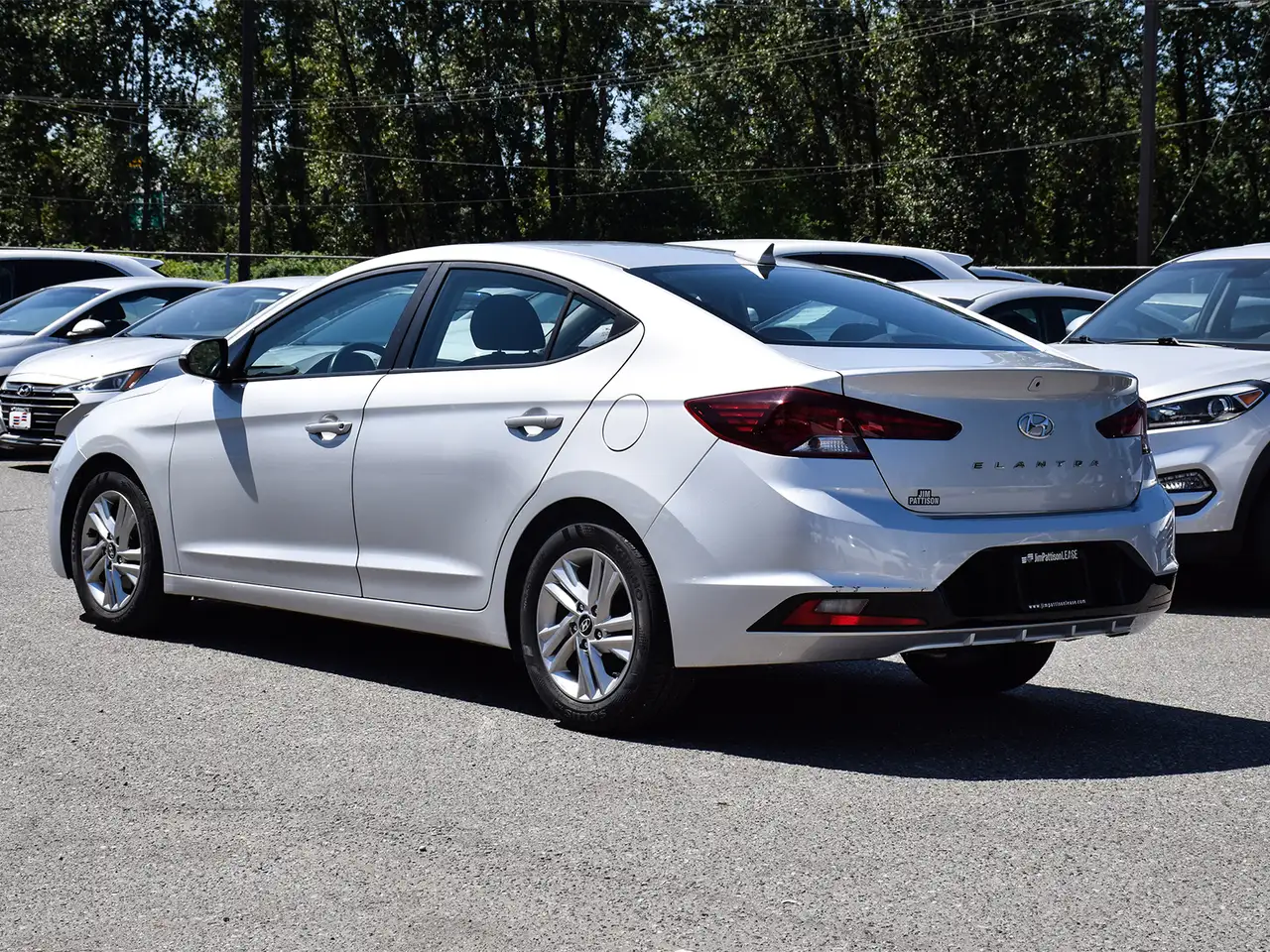 Hyundai ELANTRA снимка Hyundai ELANTRA