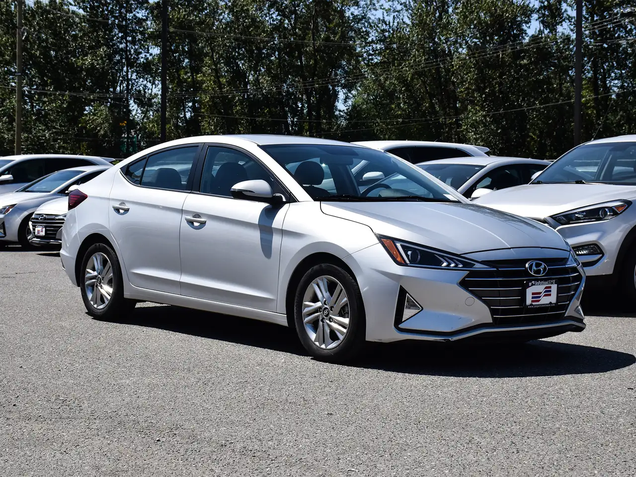 Hyundai ELANTRA снимка Hyundai ELANTRA