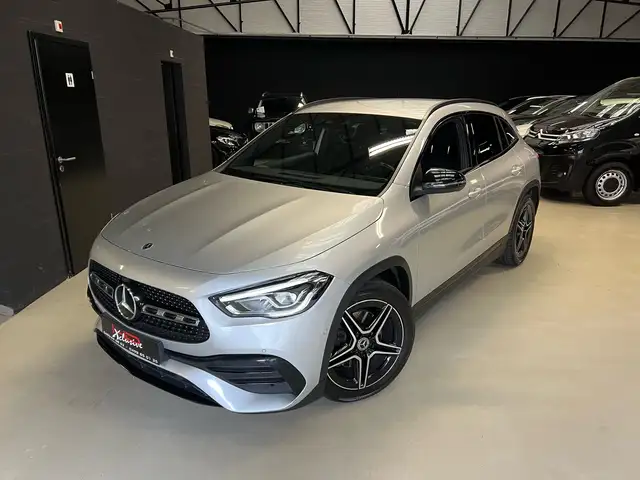 Mercedes-Benz GLA 180