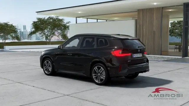 BMW X1 view 2