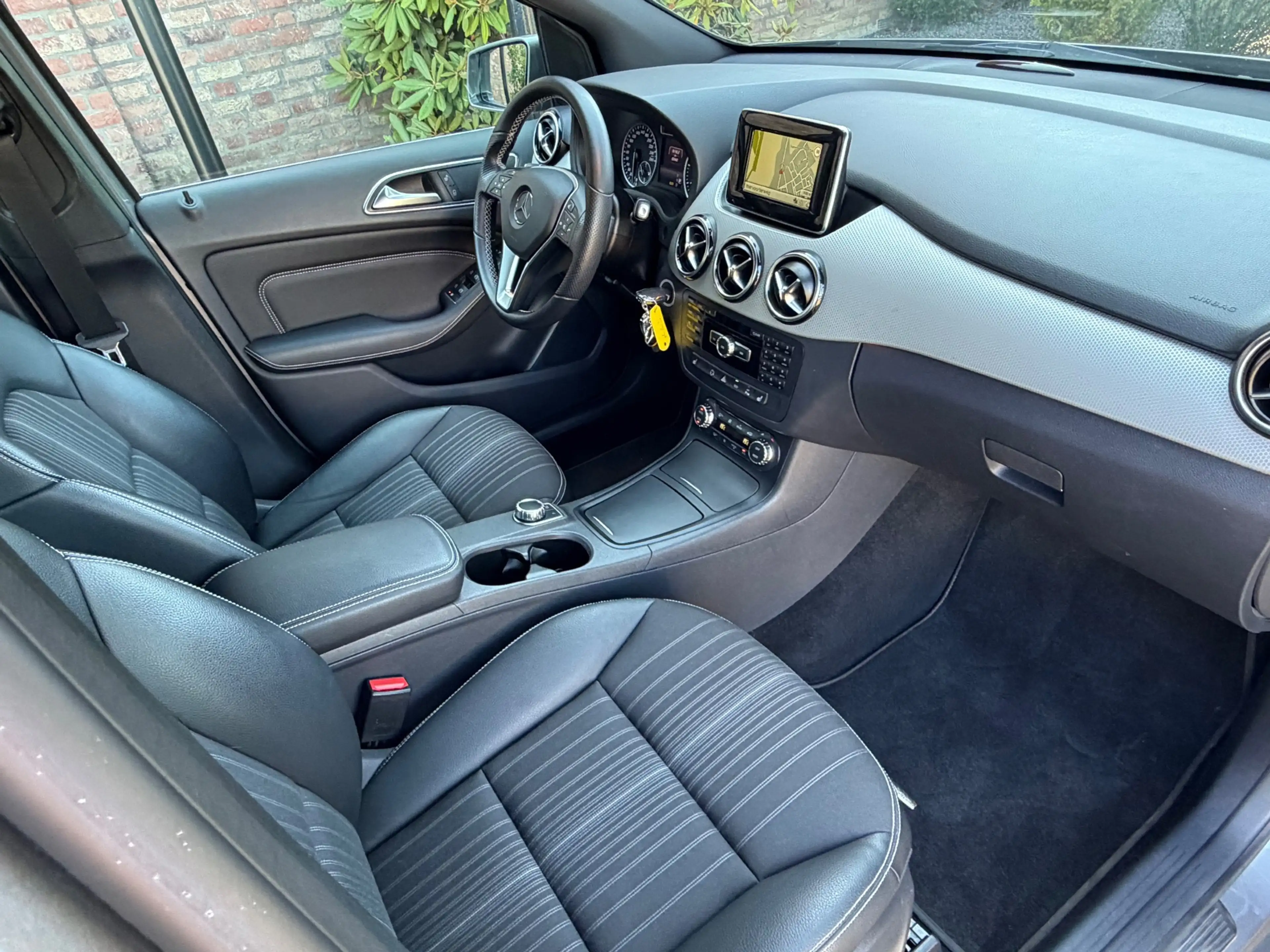 Mercedes-Benz B 220 4Matic Prestige Automaat 55000km! — photo 14