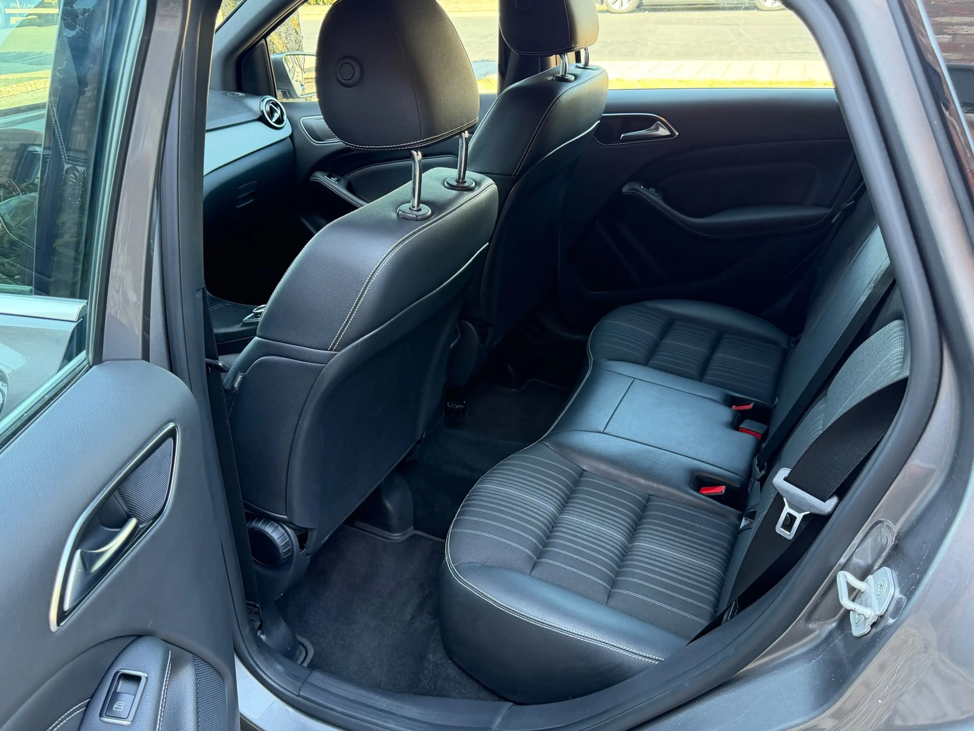 Mercedes-Benz B 220 4Matic Prestige Automaat 55000km! — photo 11