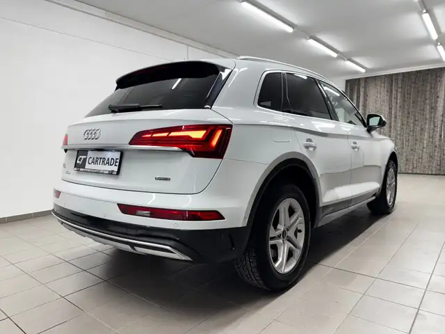 Audi Q5 view 7