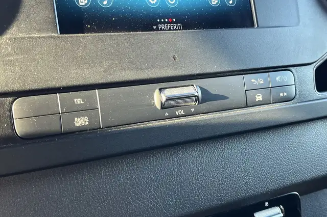 Mercedes-Benz Sprinter view 14