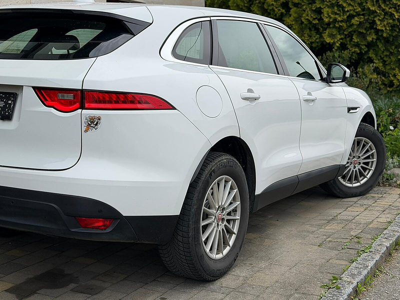 Jaguar F-Pace 20d AWD Prestige Aut. — photo 6