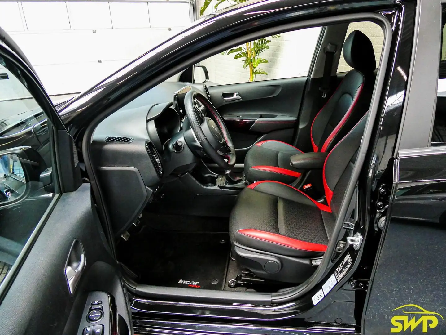 Kia Picanto 1.0 DPi GT-Line | Navi | Cam Zwart - 2